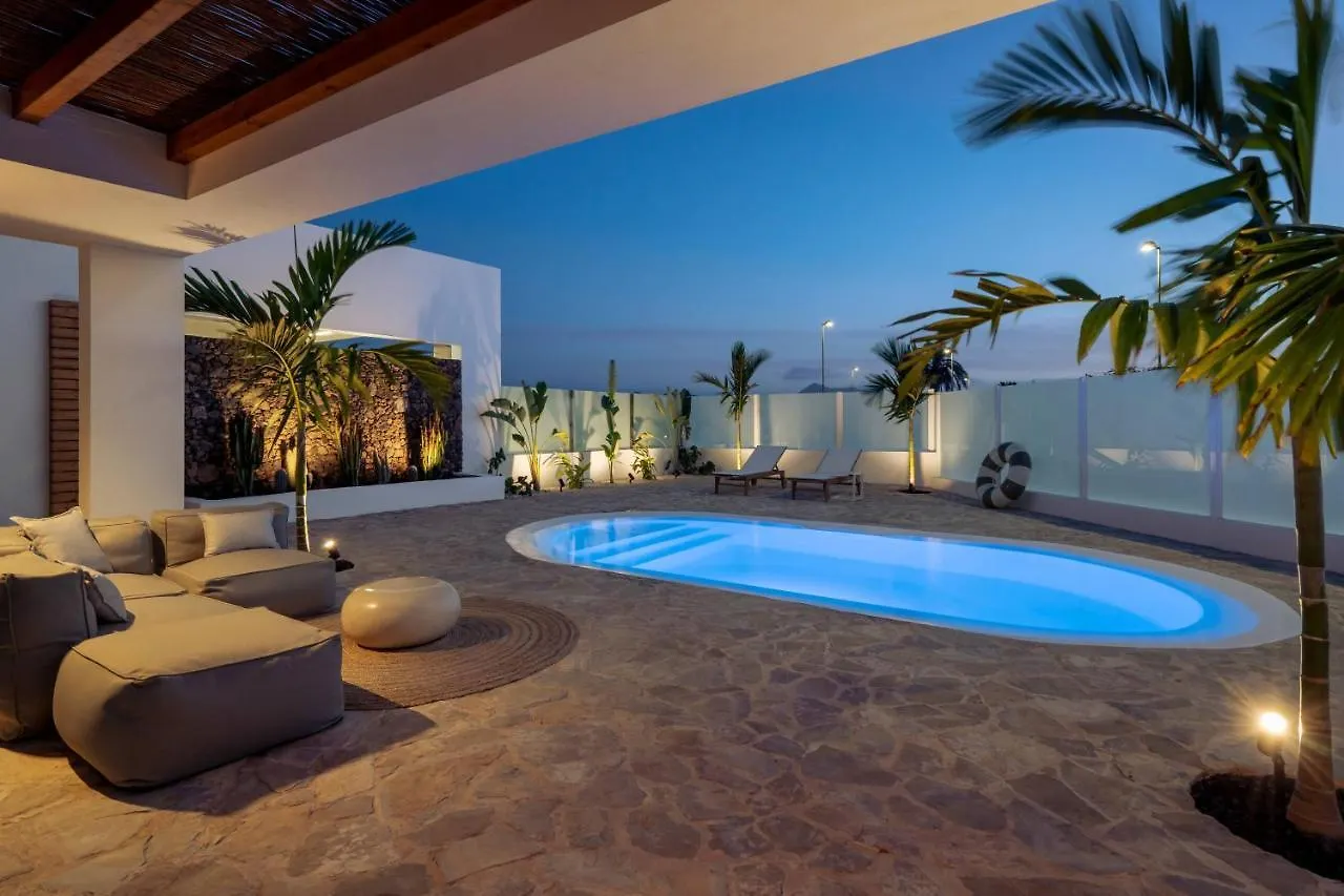 Villa Noma - Design Space With Pool In Κοραλέχο