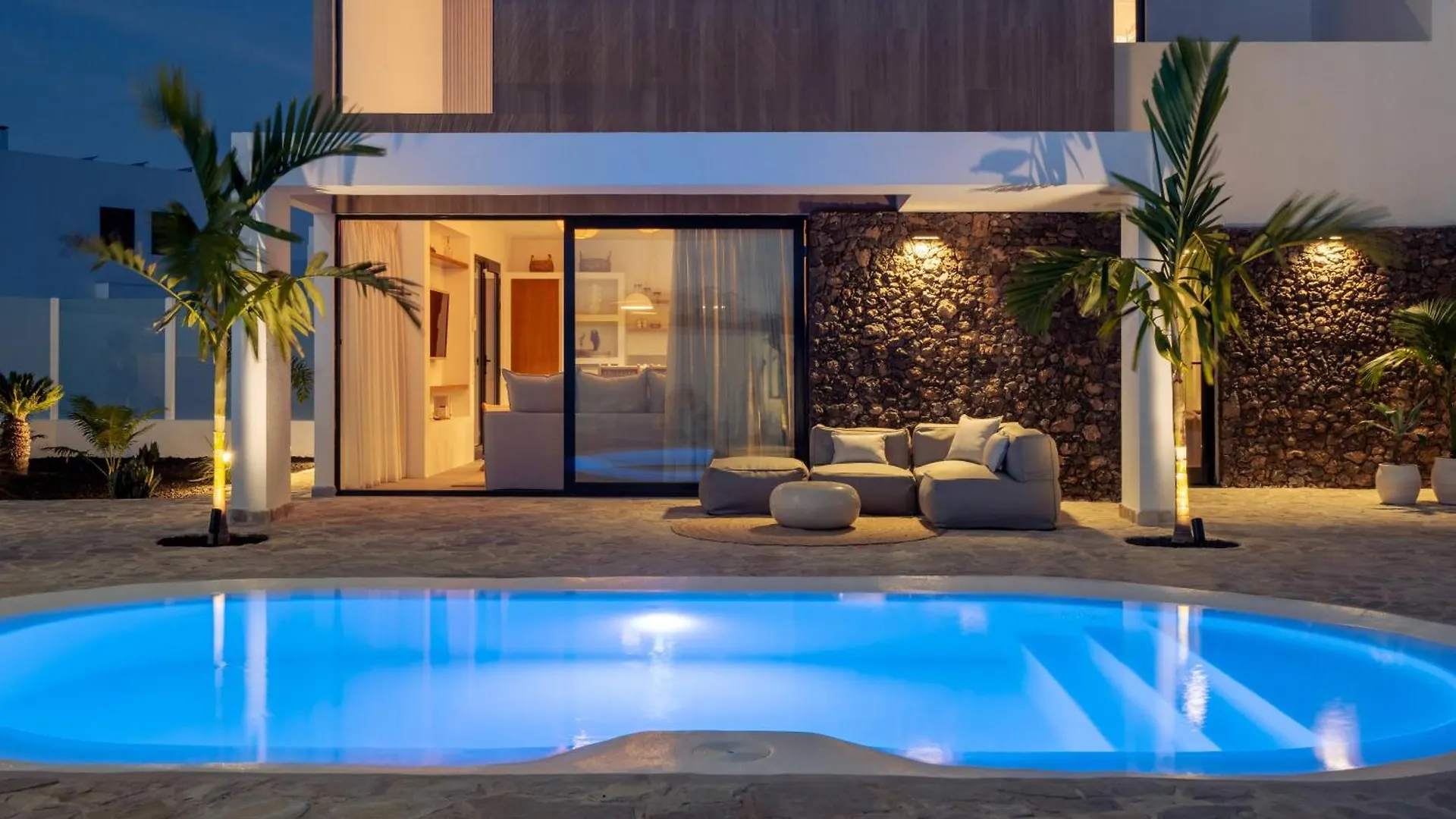 Villa Noma - Design Space With Pool In Κοραλέχο